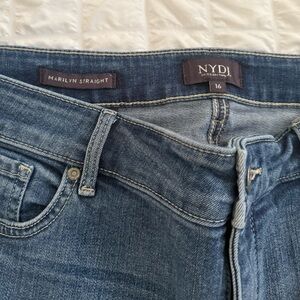 NYDJ Woman Classic Denim Straight Jeans